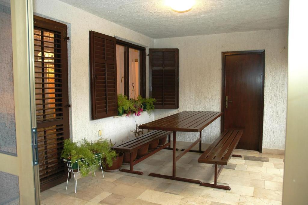 Apartments Jurina Krk Town Room photo